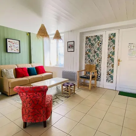 ヴィラ Charmante Maison De Village